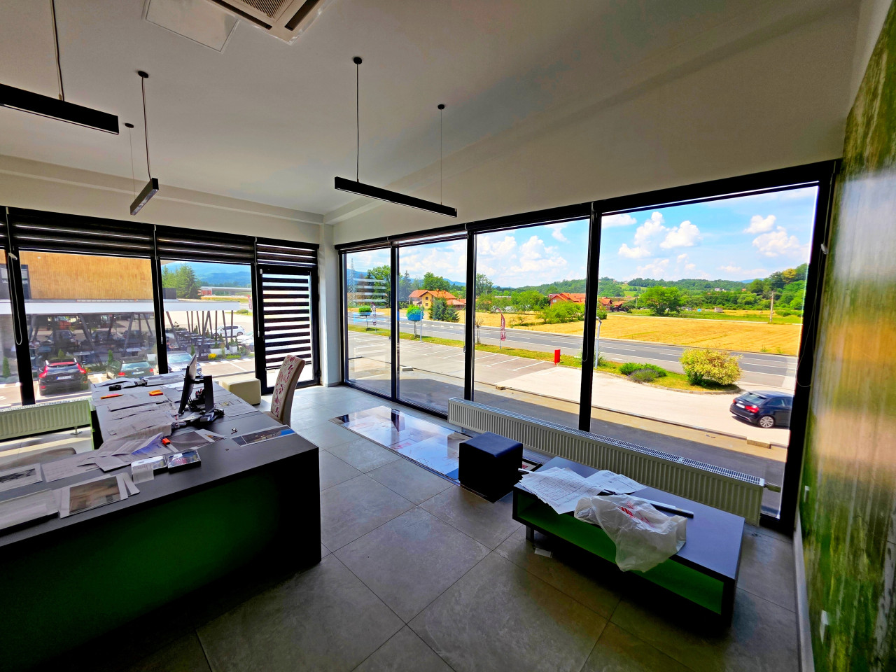 Poslovni objekat | prodajni salon | 1500m2 - Žepče 31