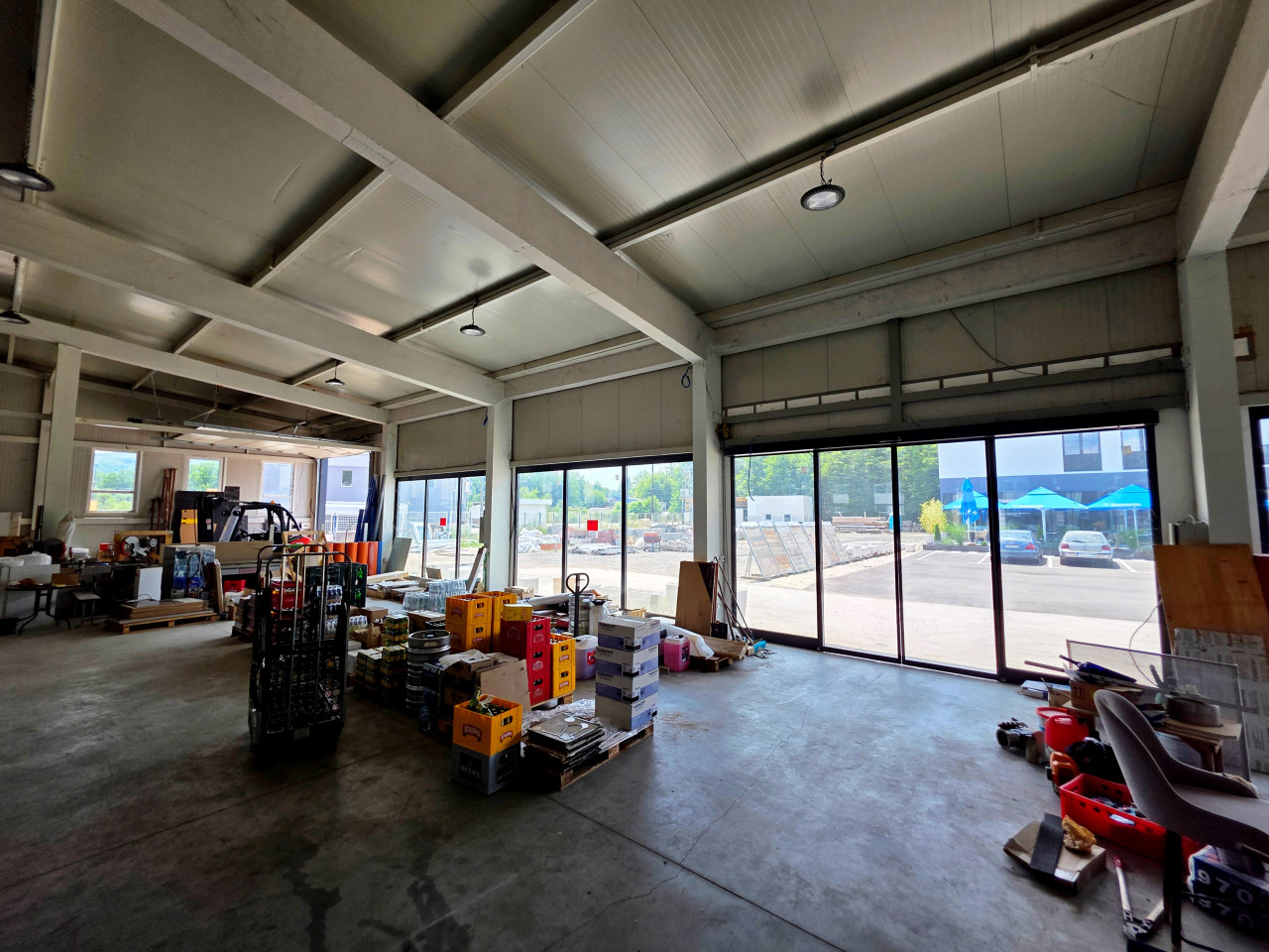 Poslovni objekat | prodajni salon | 1500m2 - Žepče 35