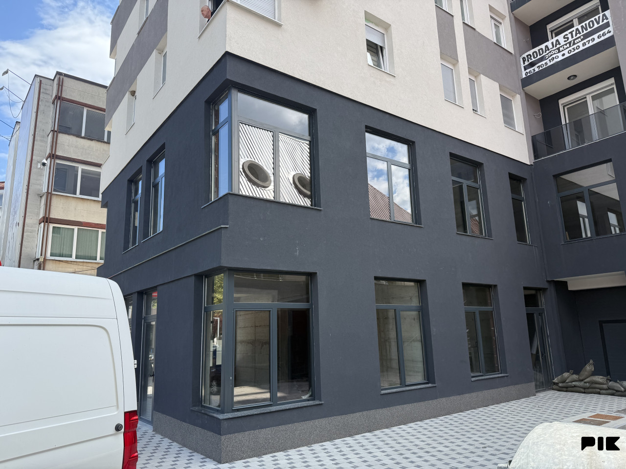 Najam poslovnog prostora u centru Kiseljaka 170m2 3
