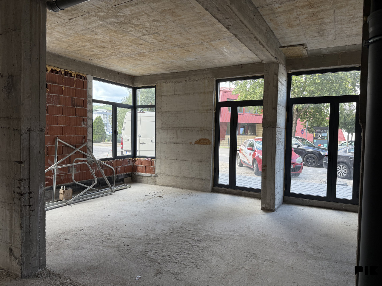 Najam poslovnog prostora u centru Kiseljaka 170m2 4