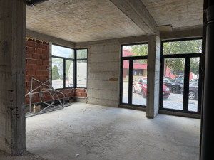 Commercial space for rent in the center of Kiseljak, 170m2 photo 4