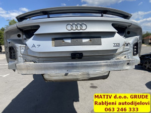 Greda branika ZADNJA Audi A7 C7 2011
