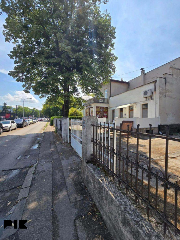 Salonski stan od 77m2 u centru, ul.Nikole Tesle 5