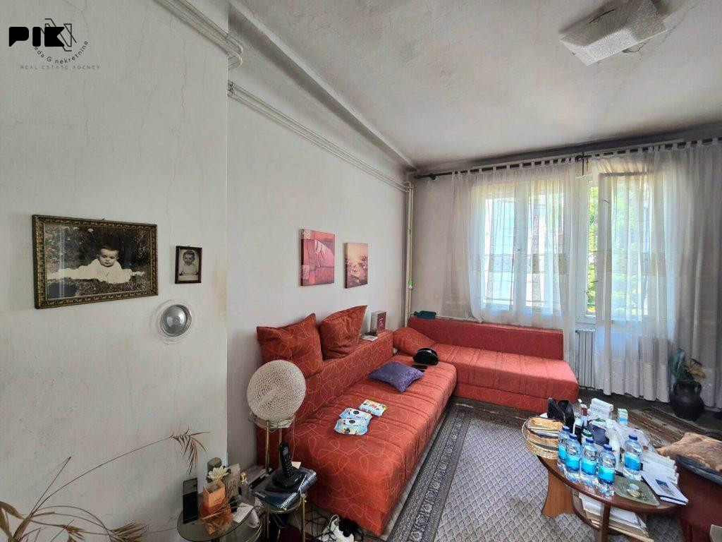 Salonski stan od 77m2 u centru, ul.Nikole Tesle 3