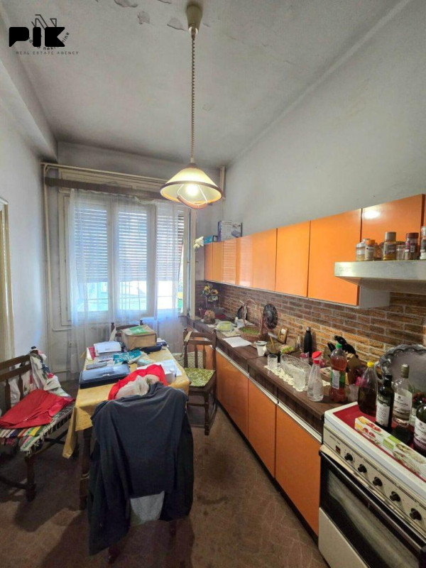 Salonski stan od 77m2 u centru, ul.Nikole Tesle 12