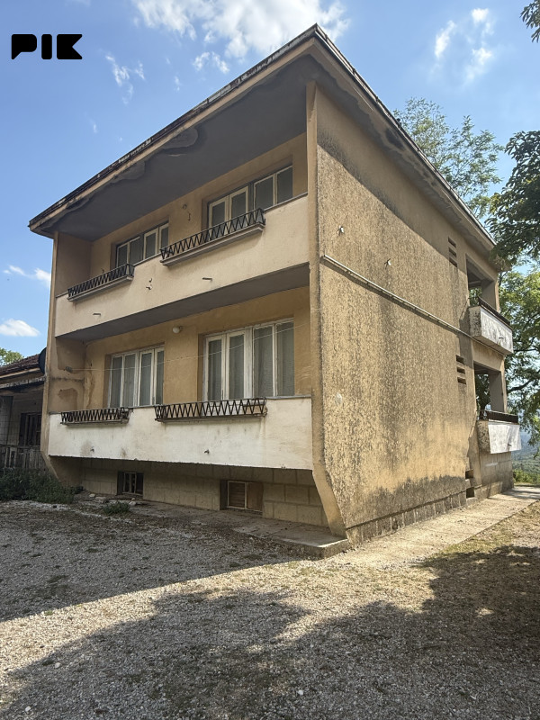 Stan na željezničkoj stanici Grančarevo - opština Trebinje 2