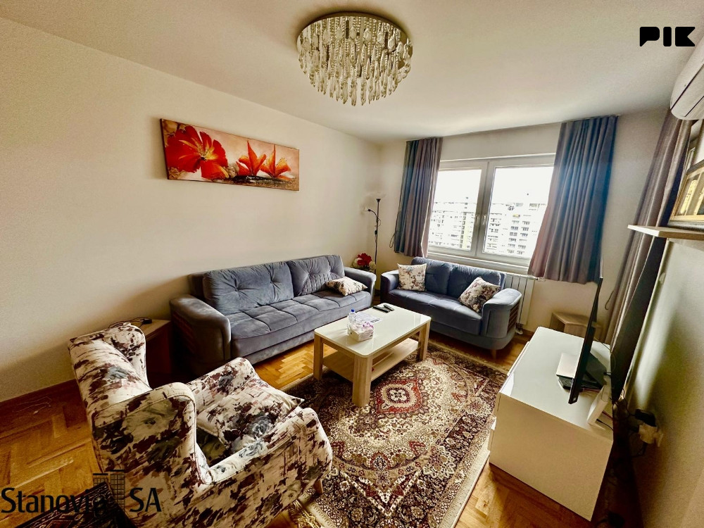 Moderan petosoban stan sa garažom 174m2- Nova Otoka 4
