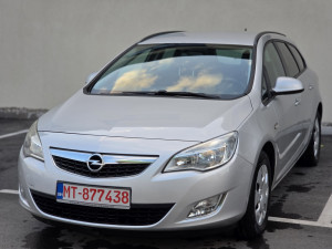 Opel Astra 1.7 dizel ful oprema Uvoz