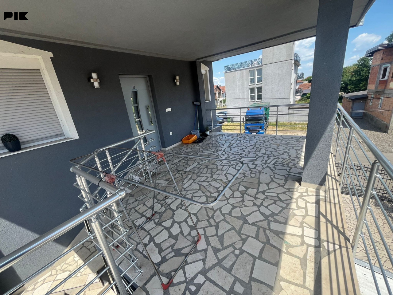 LUX KUCA MODRICA 4