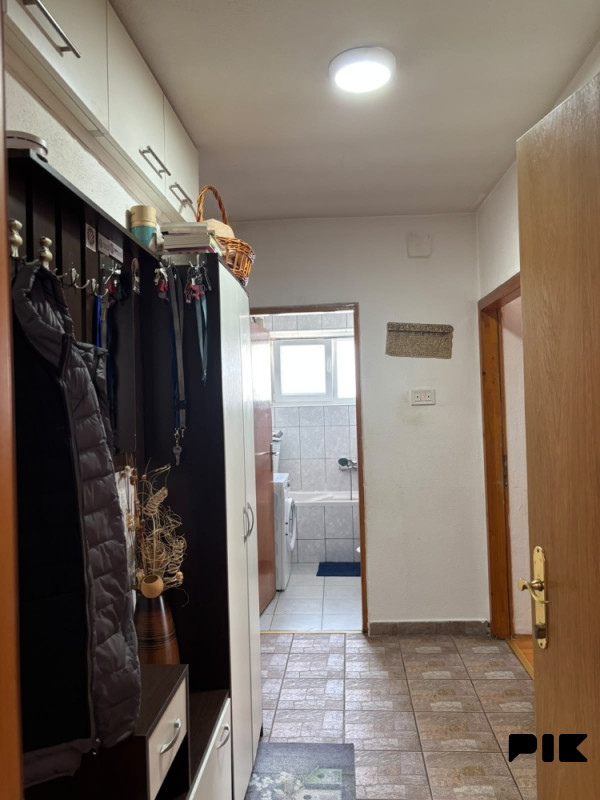 Stanovi i apartmani Jajce 9