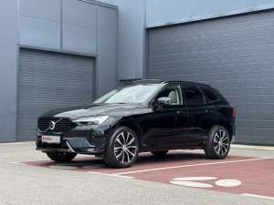 Volvo XC 60 2.0 B4 AWD R Design Pano 360" Ultimate Dark 2023