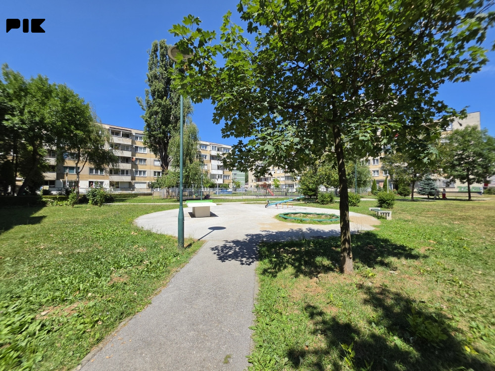 CAPITAL/ Renoviran i namješten stan Socijalno/ 1.sprat/ 60m2 4