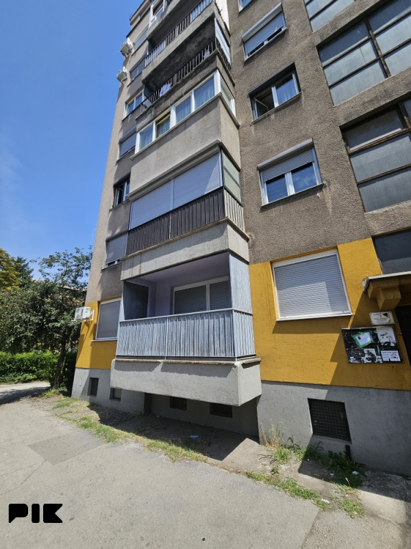 Stanovi i apartmani Zenica 12