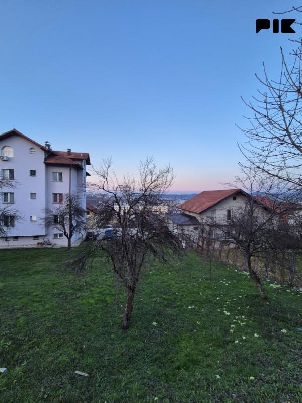 Plac 425m2 Pobrdje, 1600 metara od Centra Banja Luka 3