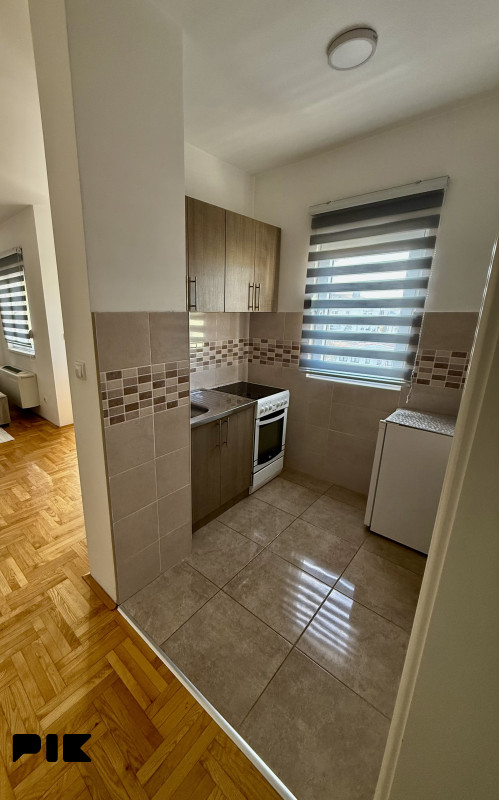 Stan na dan Bijeljina 4 " M APARTMANI " 066 872 160 5