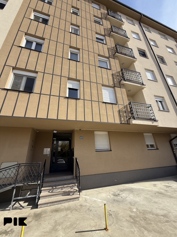 Stan na dan Bijeljina 4 " M APARTMANI " 066 872 160 8