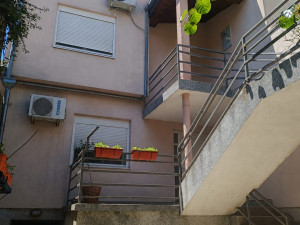 House with yard Mostar Old Town 300m2