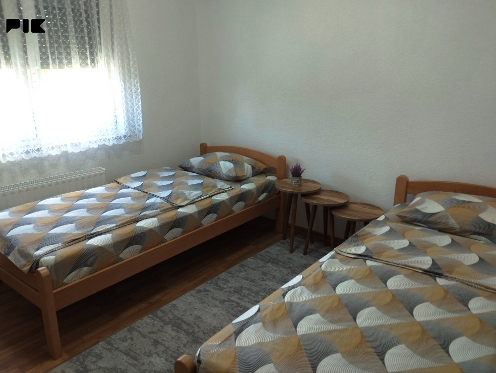 Stanovi i apartmani Bihać 4