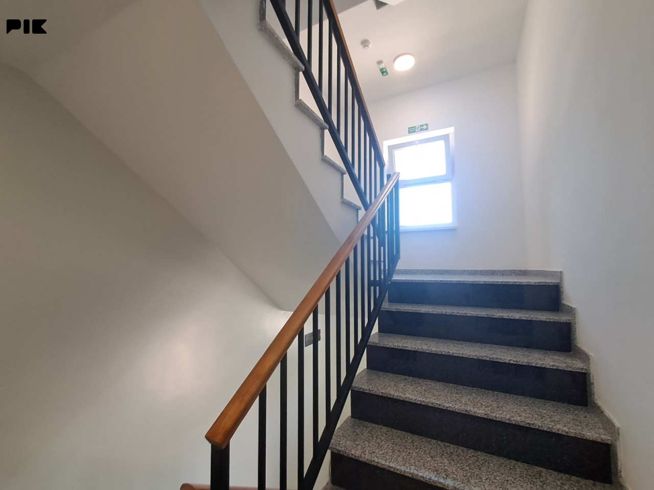 Trosoban stan Borik Banja Luka 64m2 12