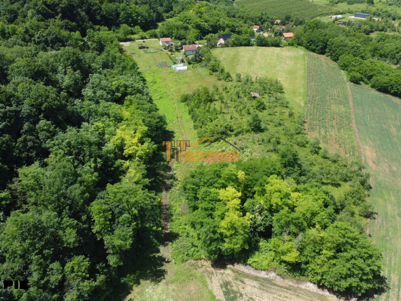 Prodaju se četiri placa po 1000m2 - Šargovac 2