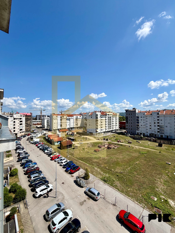 Na prodaju useljiv dvosoban stan u naselju Krajina 22