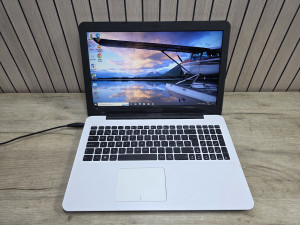 ASUS 15.6" ; i5-6200U ; 4GB Ram; 500GB HDD ; HDMI ; USB 3.0