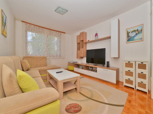 OPTIMALAN PORODIČAN STAN 67m2, DOBRINJA III