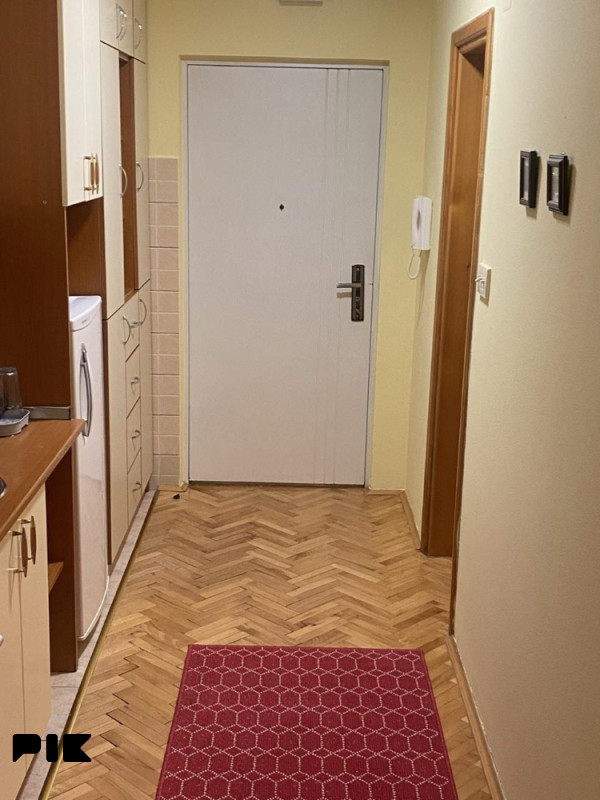Iznajmljujem stan Banja Luka 3
