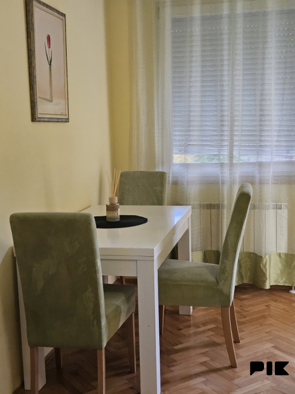 Iznajmljujem stan Banja Luka 8