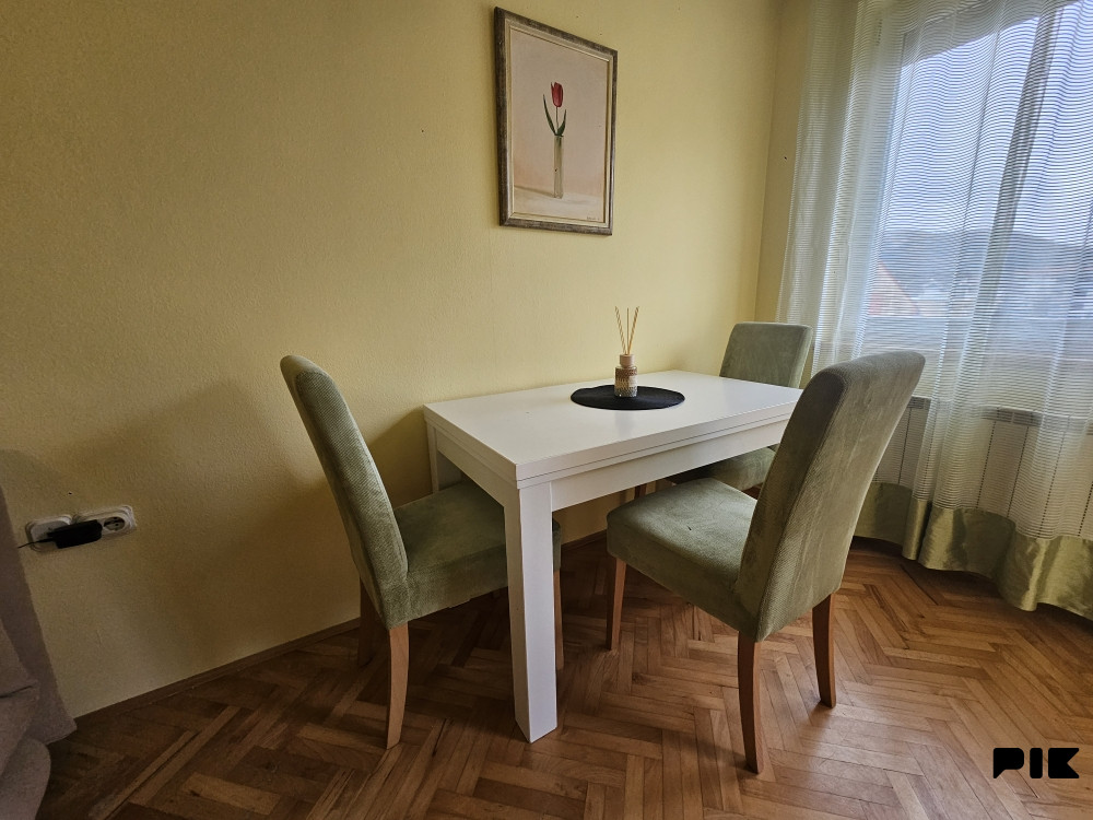 Iznajmljujem stan Banja Luka 9