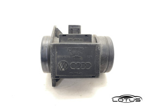 Protokomjer zraka VW GOLF 4 AUDI A3 074906461