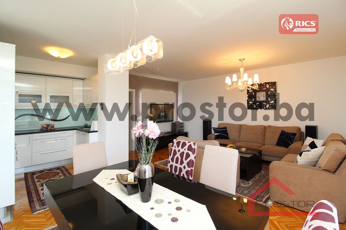 PROSTOR izdaje: Petosoban penthouse, Stup 3