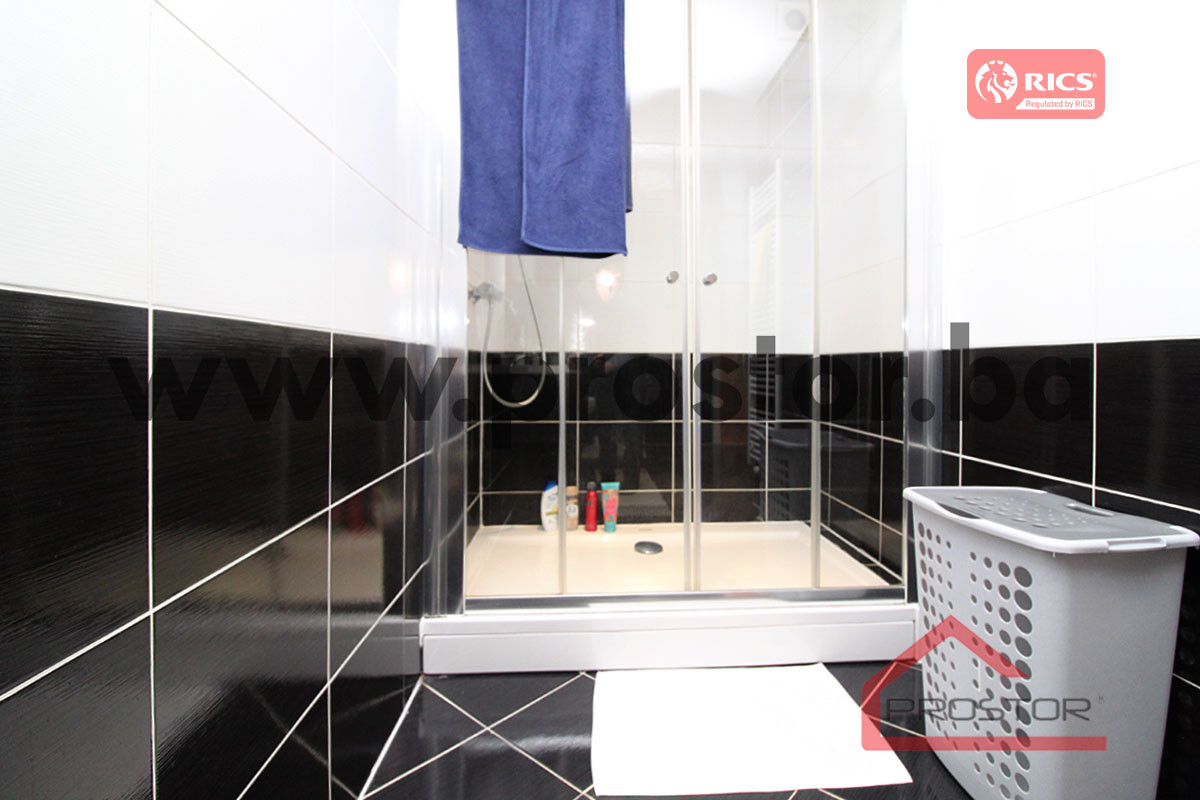 PROSTOR izdaje: Petosoban penthouse, Stup 16