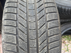 Prodajem 4 gume 235/40/18 Continental 7mm 2023.g