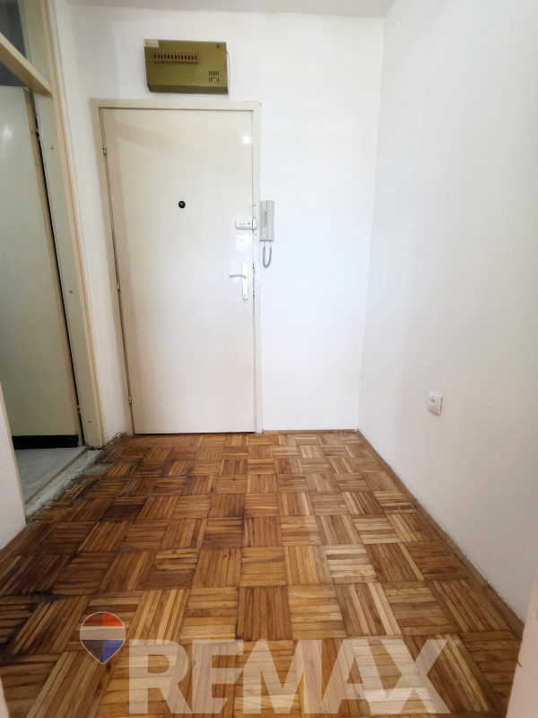 Jednosoban stan 35m2 u naselju Mjesec 11