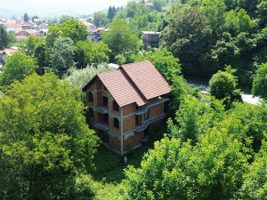 Trospratna kuća, Raspotočje, Zenica