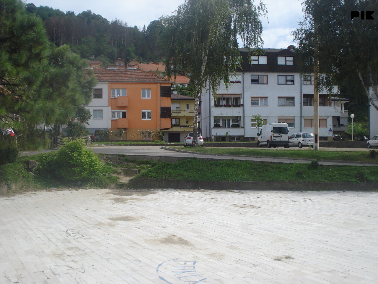 Stan za studentice kod medicinskog fakultets - Više