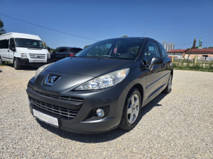Peugeot 207 1.4 benzin 70 kw 2012 god