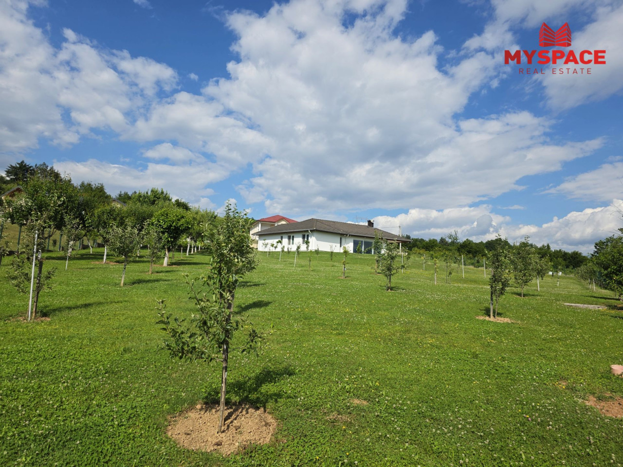 MY SPACE/ Luksuzna kuća sa zemljištem/ Rakovica/ 145 m2 3