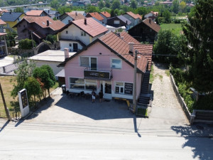 Dvospratna kuća sa poslovnim prostorom, Perin Han