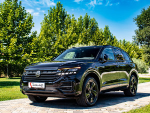 Volkswagen Touareg 3.0 TDI DSG 4Motion R-Line Black -IQ.LIGHT-