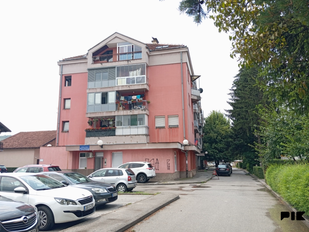 Stan 42 m2 Renoviran Lukavica