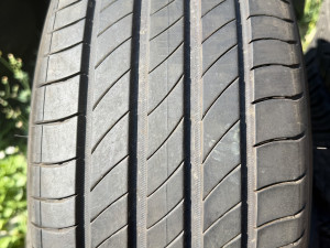 Prodajem 4 gume 195/55/16 Michelin 7mm