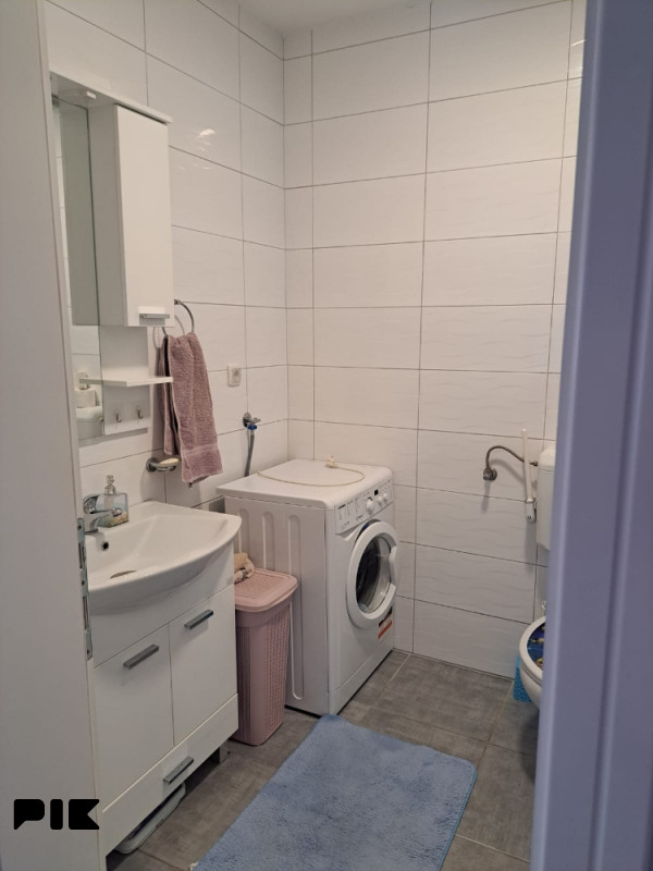 Namješten stan 52 m2 odmah useljiv 6