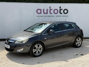 Opel Astra 2010
