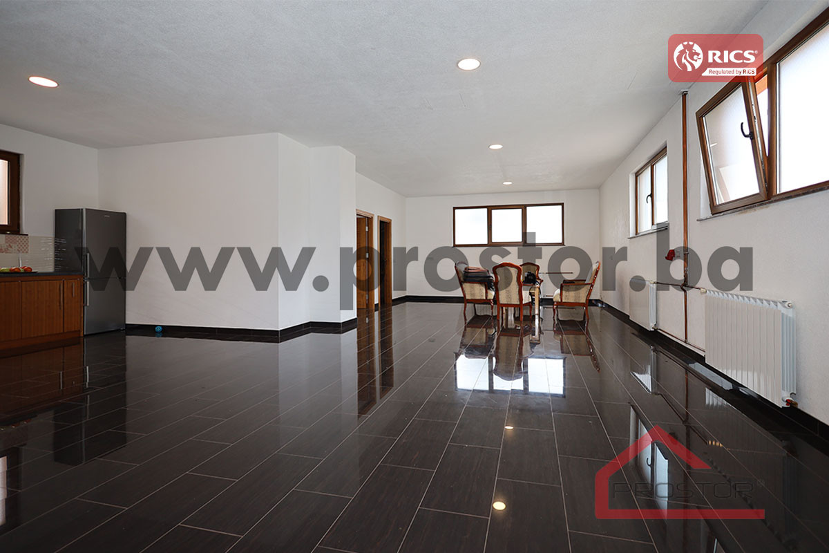 PROSTOR izdaje: Poslovni prostor, 110m2, Stup