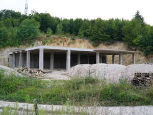Stambeno-poslovna zgrada u izgradnji photo 2