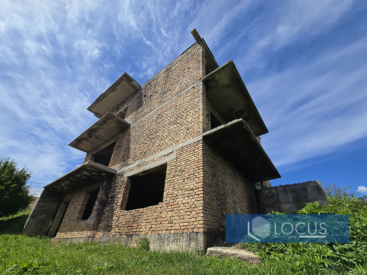 LOCUS: Kuća u izgradnji, Pofalići 3