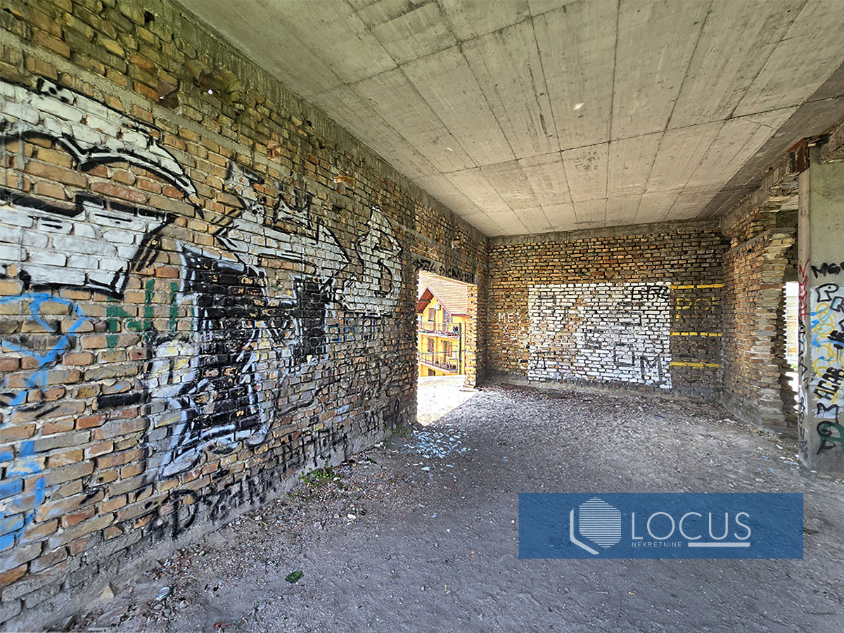 LOCUS: Kuća u izgradnji, Pofalići 5