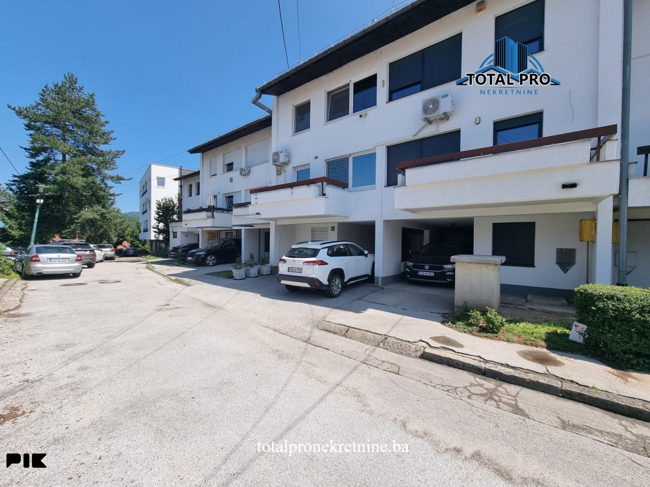 TOTAL PRO / Kuća u nizu 145m2 / Jezero / Centar
